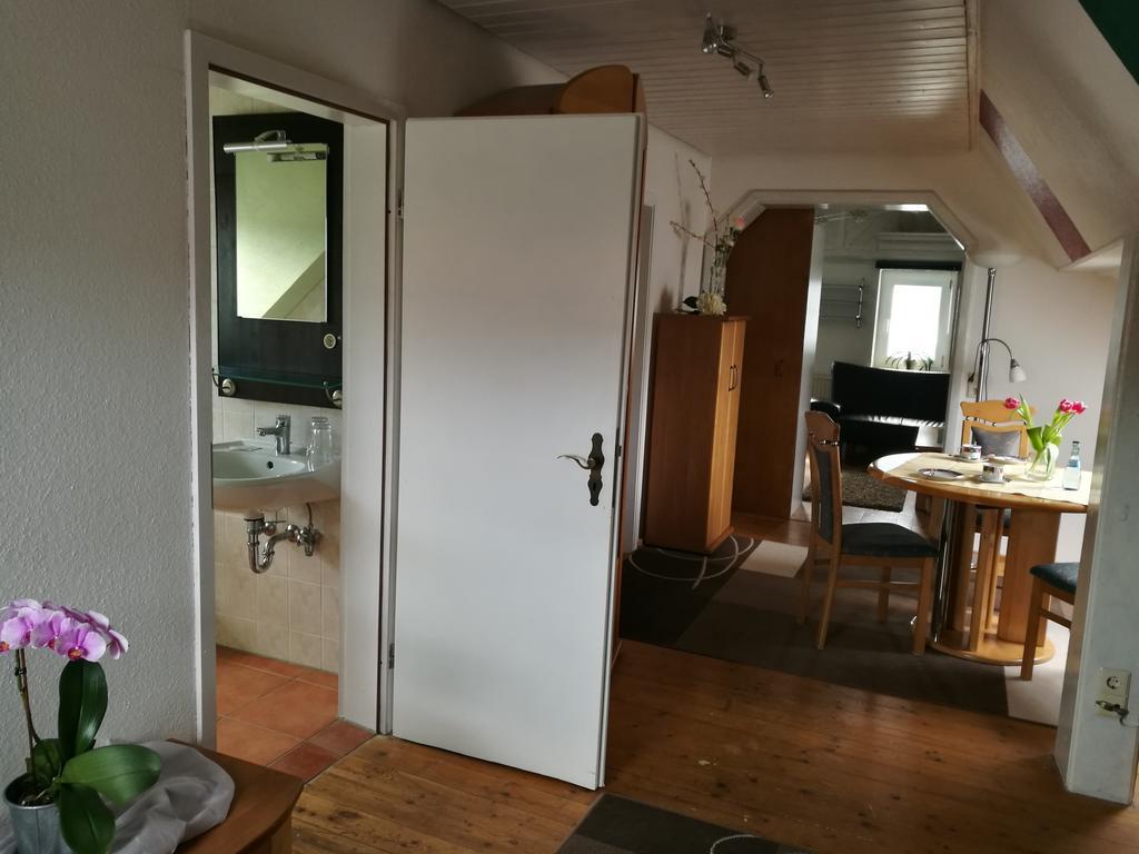 Pension Und Restaurant Reck Aulendorf Eksteriør billede