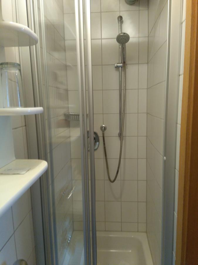 Pension Und Restaurant Reck Aulendorf Eksteriør billede